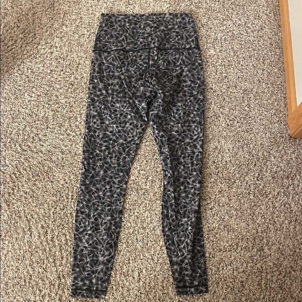 Black and Gray Patterned Leggings